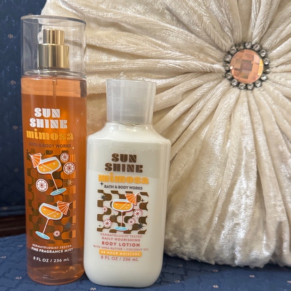 Bath & Body Works Other - Bath & Body Works Sunshine Mimosa Duo - Orange and White
